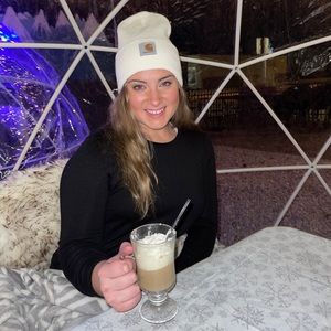 Meet your Posher, Madison